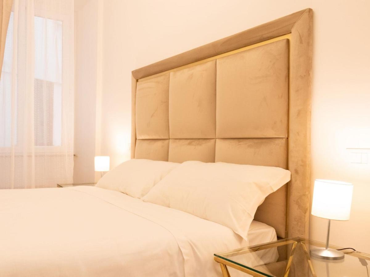 The Best Rent - Elegant Five-Bedrooms Apartment Near Colosseo Roma Dış mekan fotoğraf