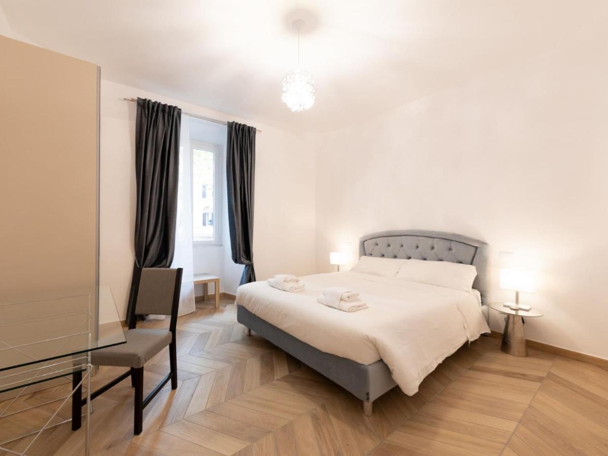 The Best Rent - Elegant Five-Bedrooms Apartment Near Colosseo Roma Dış mekan fotoğraf