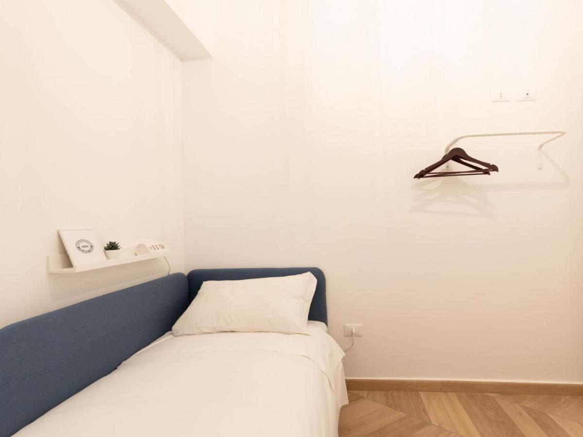 The Best Rent - Elegant Five-Bedrooms Apartment Near Colosseo Roma Dış mekan fotoğraf