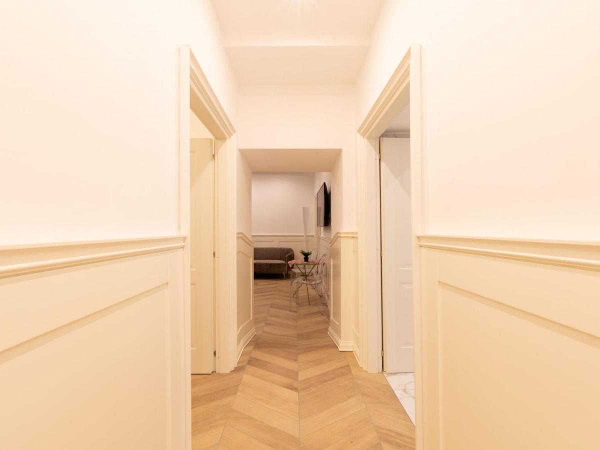 The Best Rent - Elegant Five-Bedrooms Apartment Near Colosseo Roma Dış mekan fotoğraf