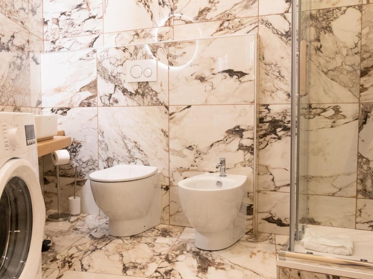 The Best Rent - Elegant Five-Bedrooms Apartment Near Colosseo Roma Dış mekan fotoğraf