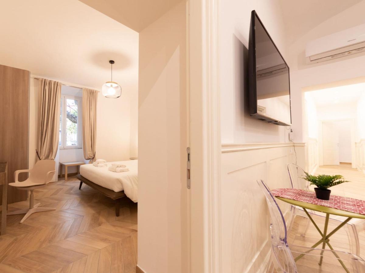 The Best Rent - Elegant Five-Bedrooms Apartment Near Colosseo Roma Dış mekan fotoğraf