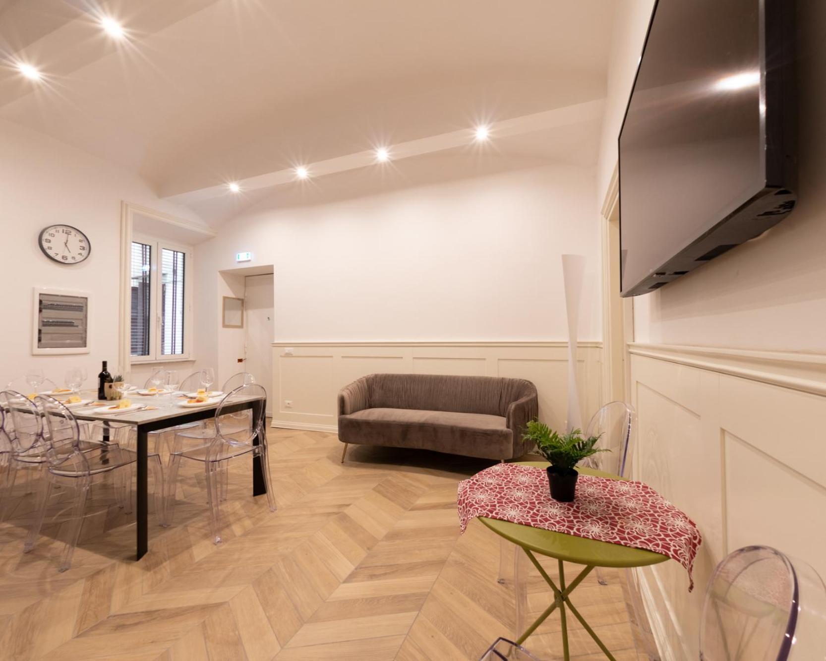The Best Rent - Elegant Five-Bedrooms Apartment Near Colosseo Roma Dış mekan fotoğraf